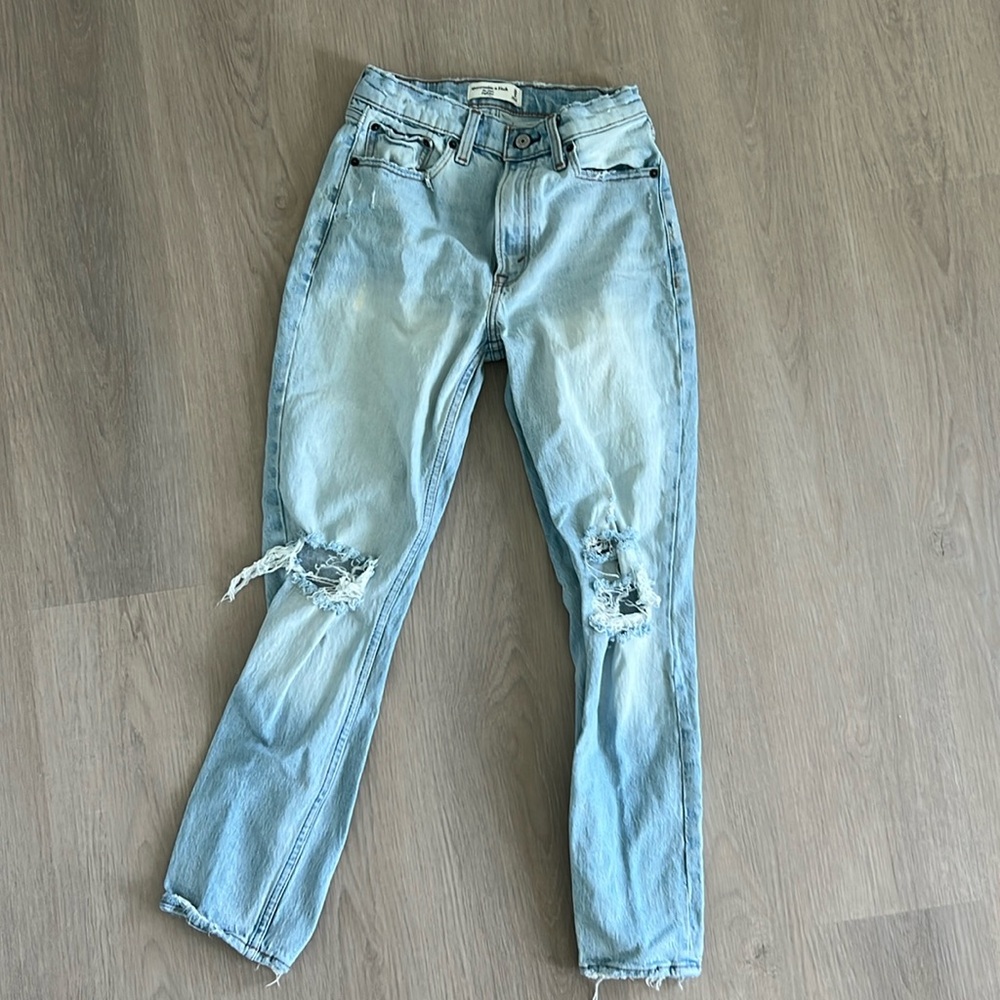 Abercrombie Mom high rise jeans